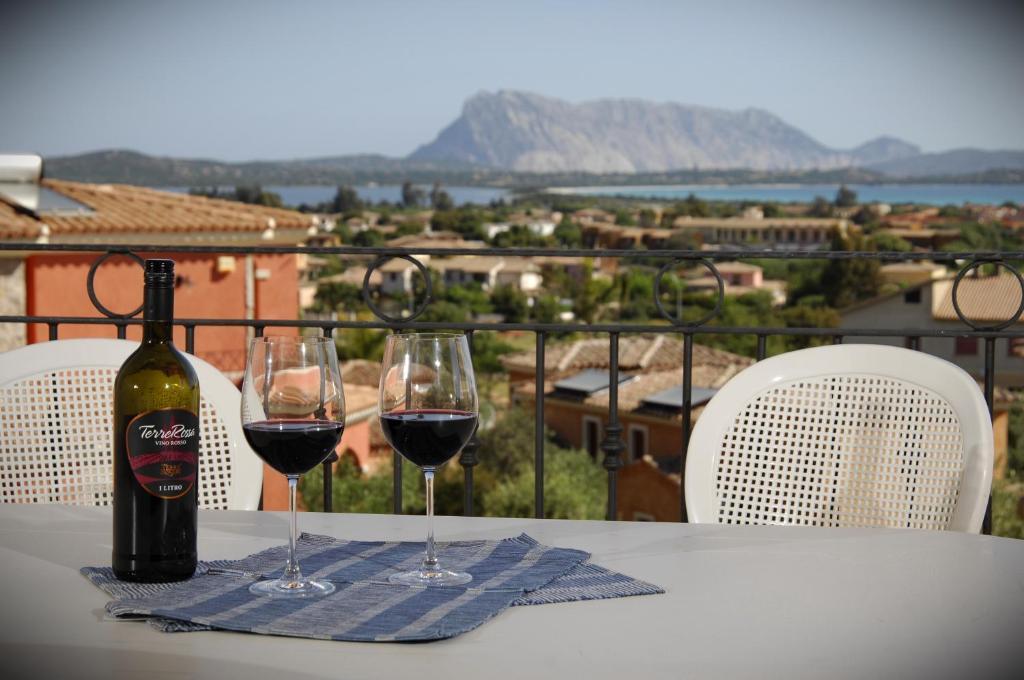 Iss Travel, Citai Panoramic Apartments - 1,5 Km From The Beach San Teodoro  Exteriér fotografie